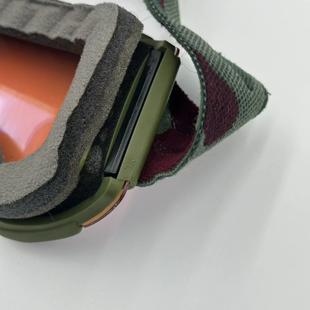 Smith Squad XL Ski Goggles ChromaPop Green Frame With Orange Blue Tint Lens